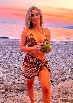 Lana Rose (Van Life)